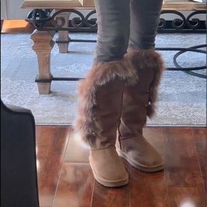 Women’s tall Australia Luxe Boot. Never worn.